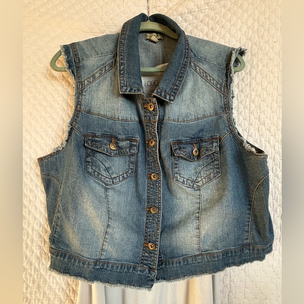 Denim Cropped Vest 3X